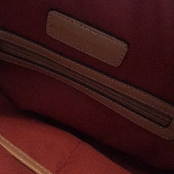 Beautiful Adrienne Vittadinio shoulder purse - Picture 4 of 5